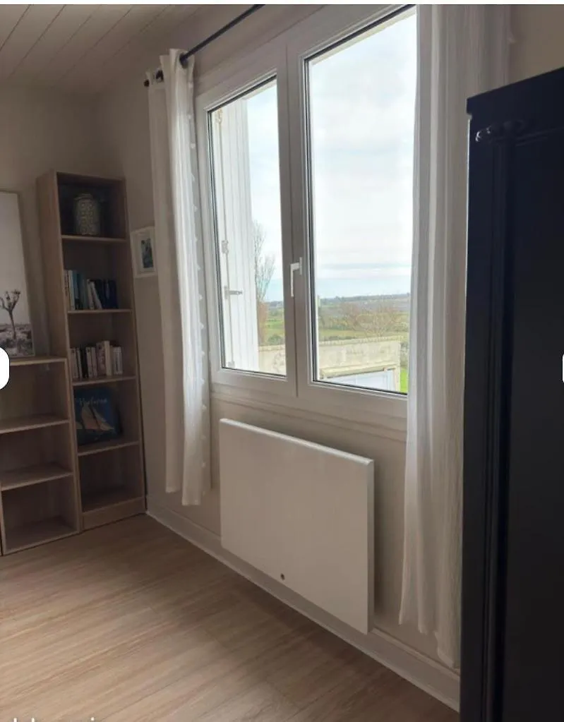 Maison De Keringar Vian, Entre Terre Et Mer Le Conquet 0*,  France